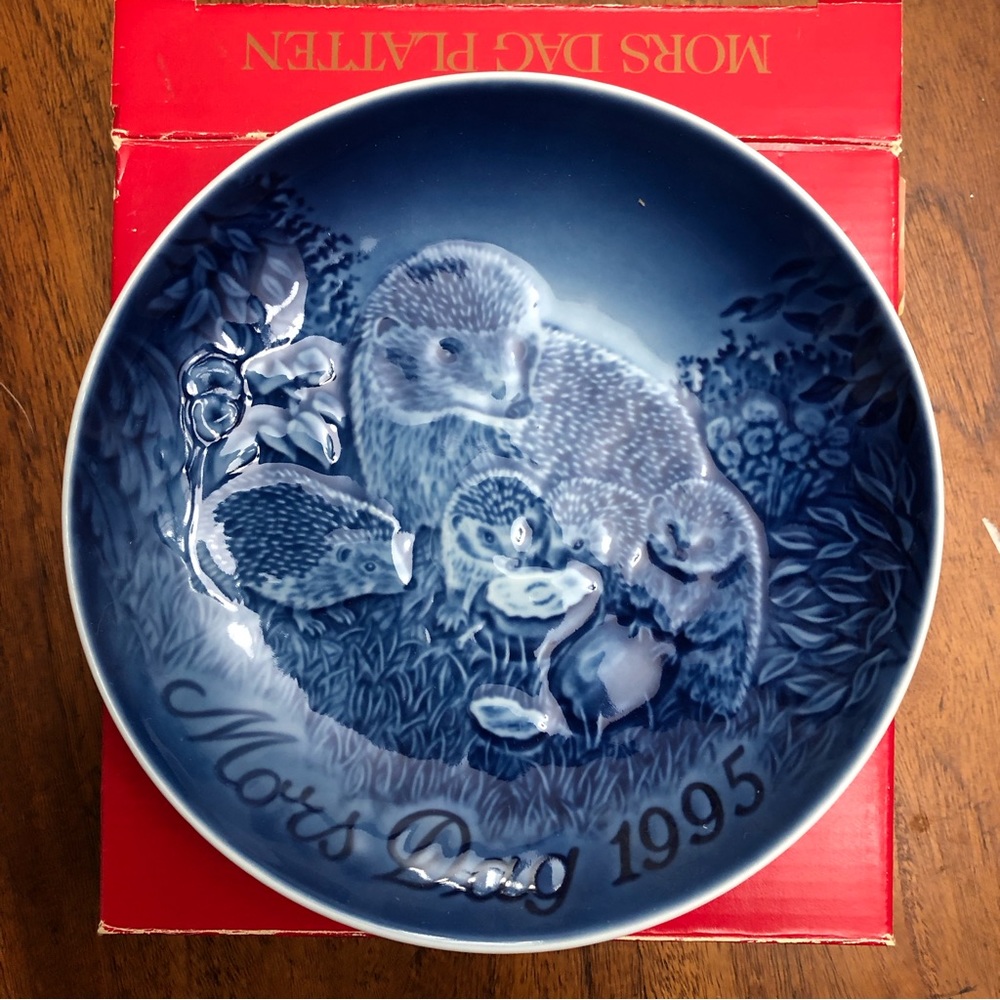 Bing & Grondahl Mother’s Day Decorative Plate